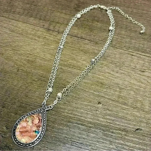 Silver Tone Abalone Shell Pendant Necklace - Picture 3 of 3